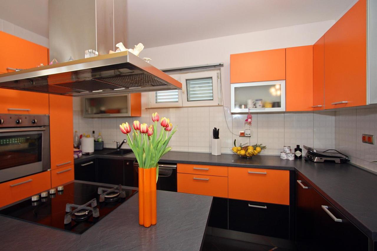 Apartment Petra Supetar Exterior photo